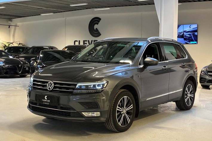 Grå VW Tiguan fra 2016 set udefra