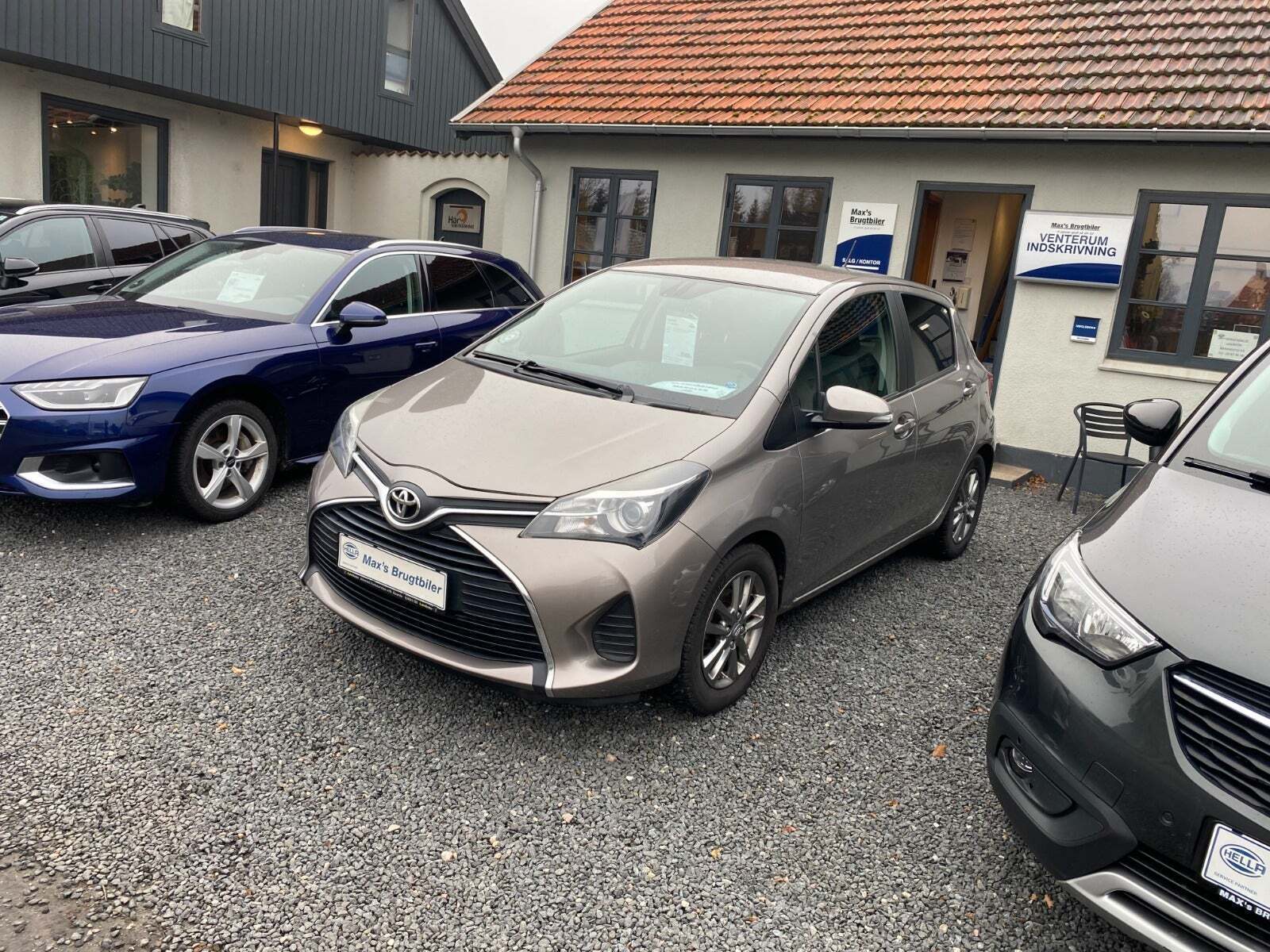 Toyota Yaris 1,3 VVT-i Lounge Edition