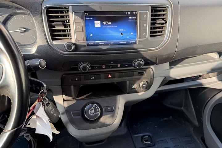 Hvid Toyota ProAce fra 2020