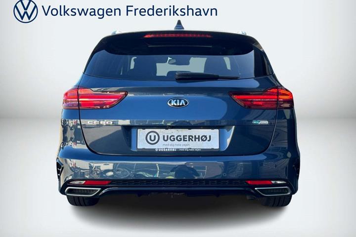 Blå Kia Ceed fra 2020