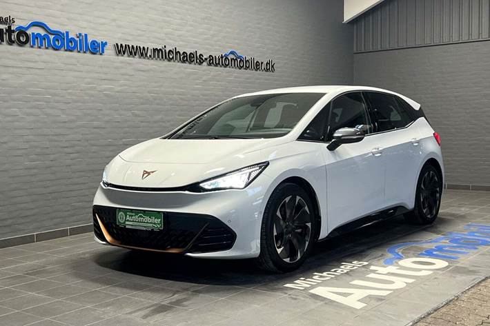 Hvid Cupra Born fra 2023 set udefra