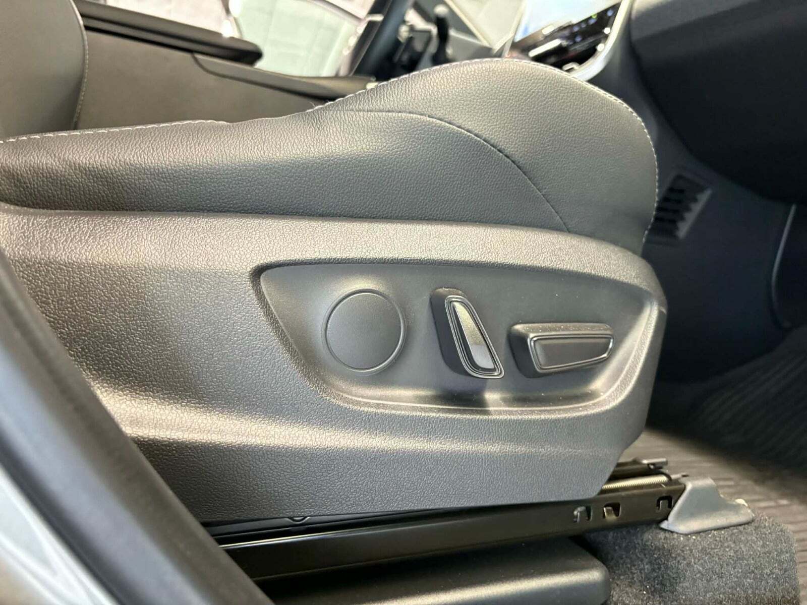 Grå Subaru Solterra fra 2025