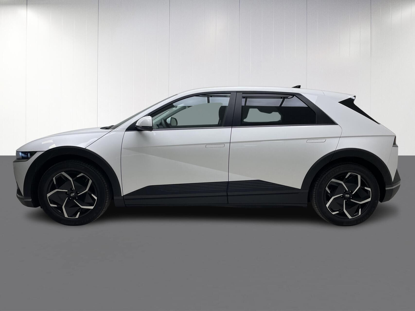 Hyundai Ioniq 5 Electric 77,4 kWh Essential 229HK 5d Aut.