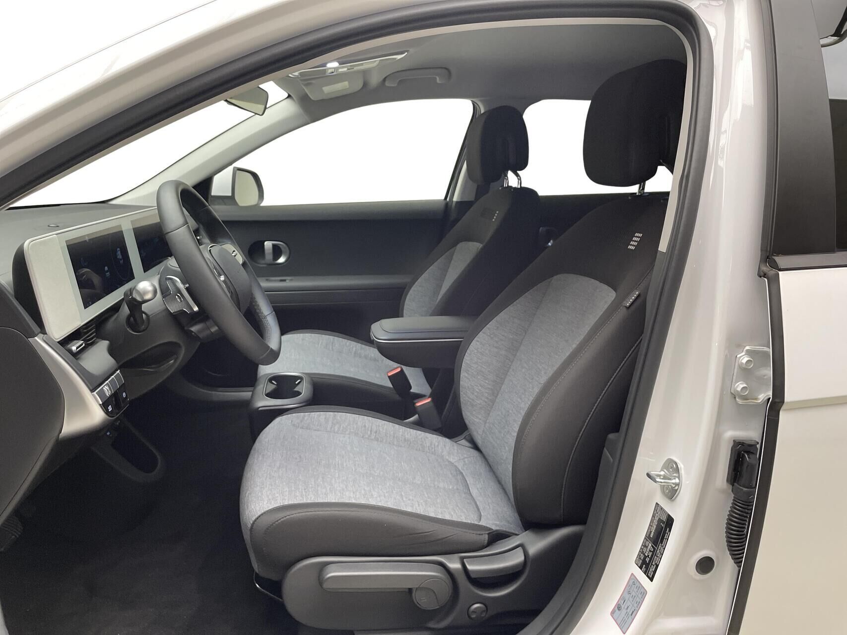 Hyundai Ioniq 5 Electric 77,4 kWh Essential 229HK 5d Aut.