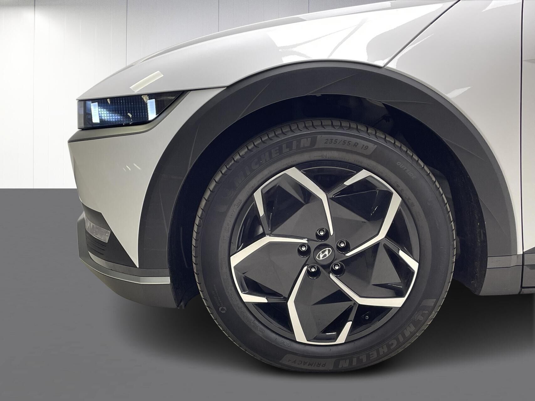 Hvid Hyundai Ioniq 5 fra 2024