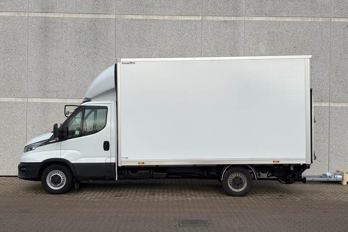 Hvid Iveco Daily fra 2023