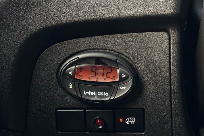 Hvid Iveco Daily fra 2023