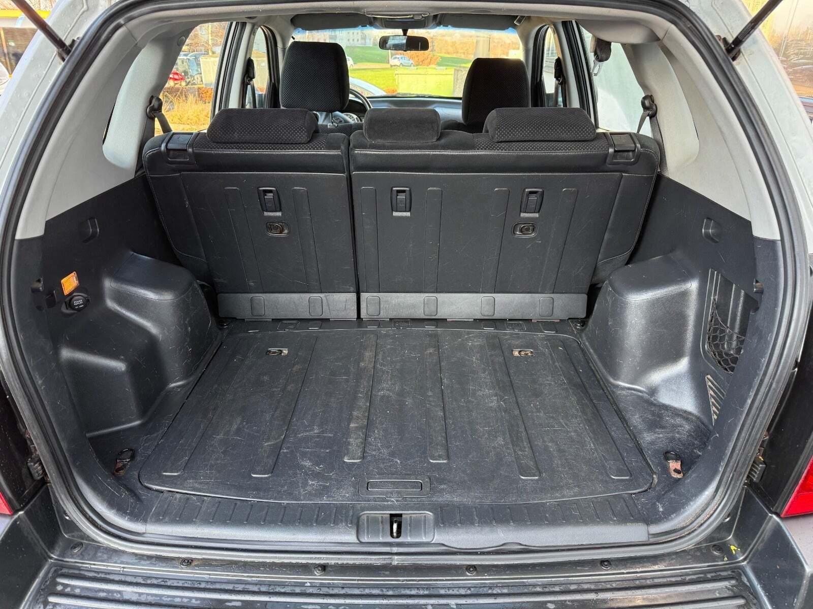 Sølv Hyundai Tucson fra 2006