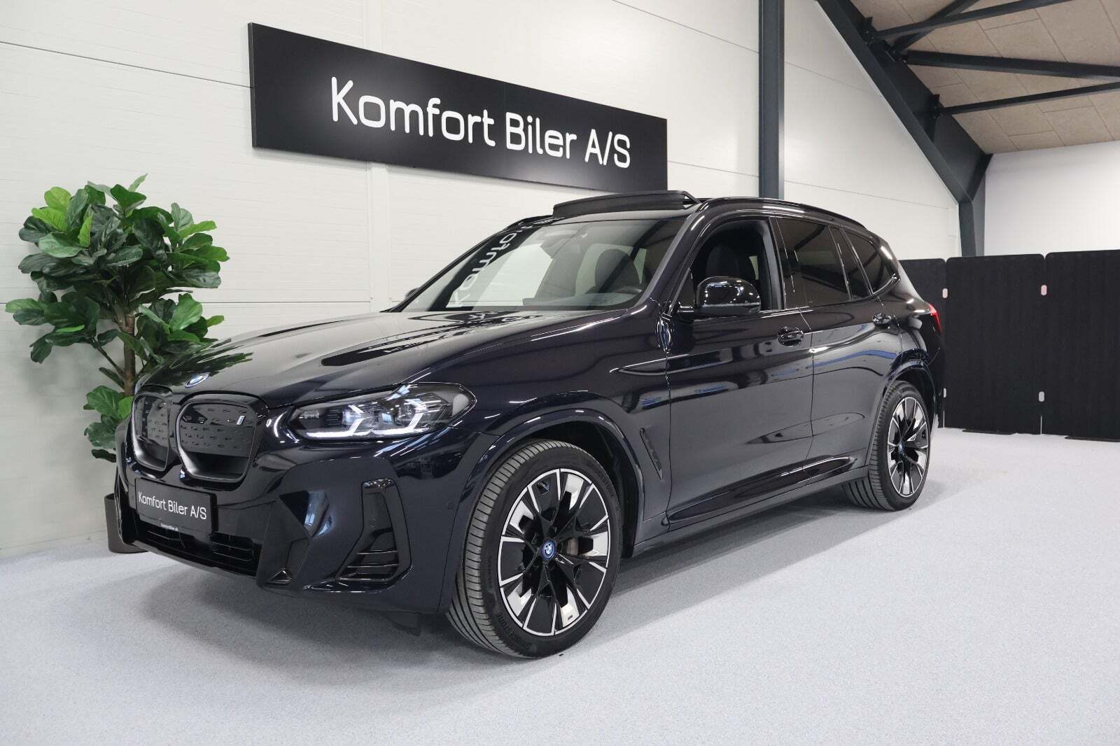 BMW iX3 Charged Plus M-Sport