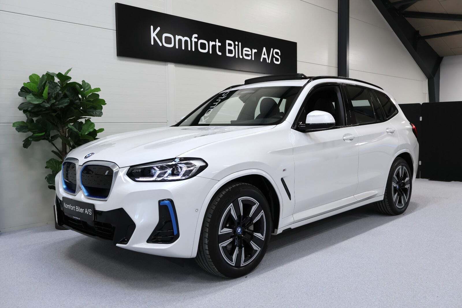 BMW iX3 Charged M-Sport