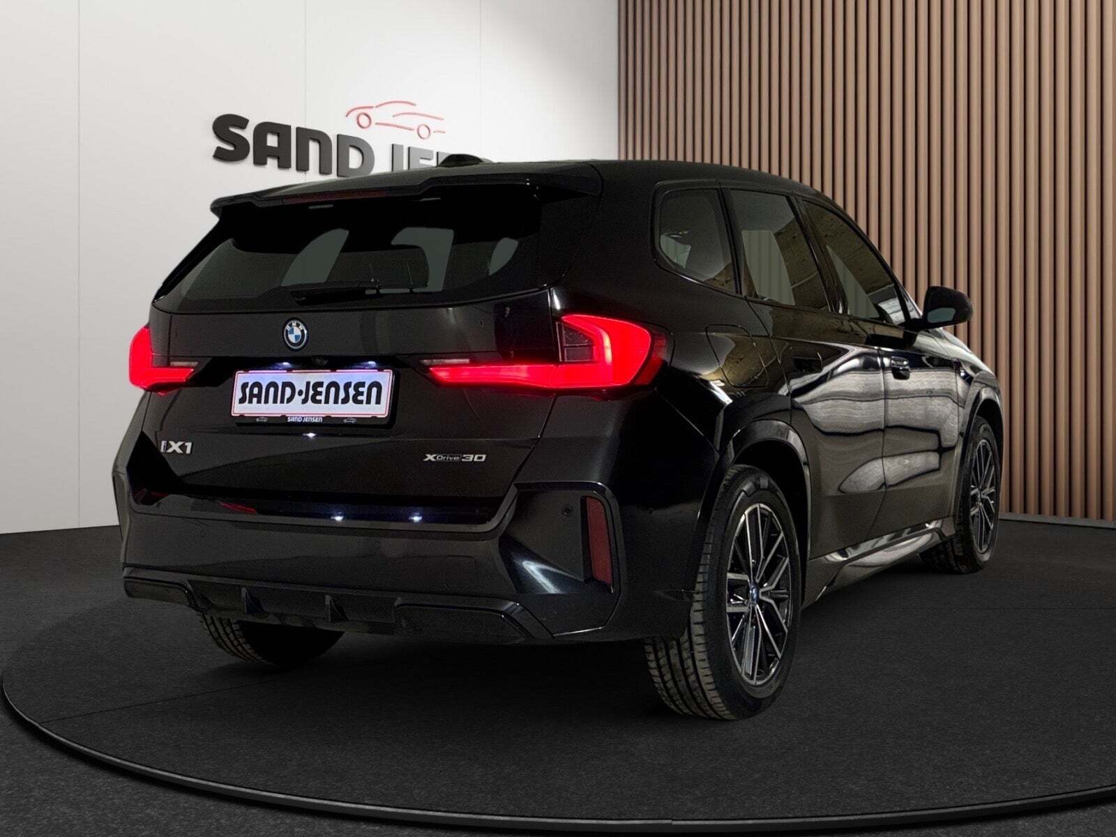 BMW iX1 xDrive30 M-Sport Premium