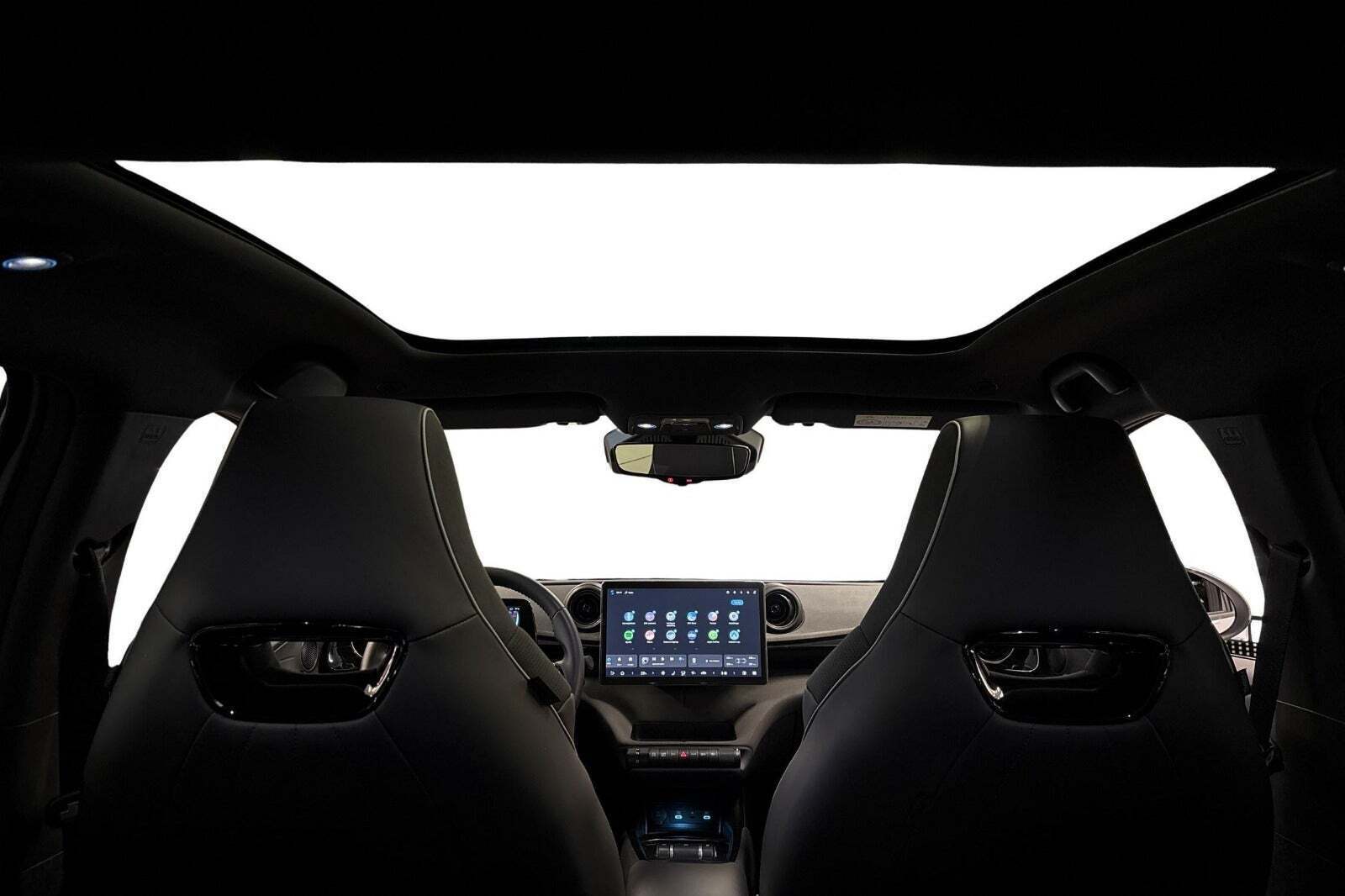 Grå BYD Dolphin fra 2023