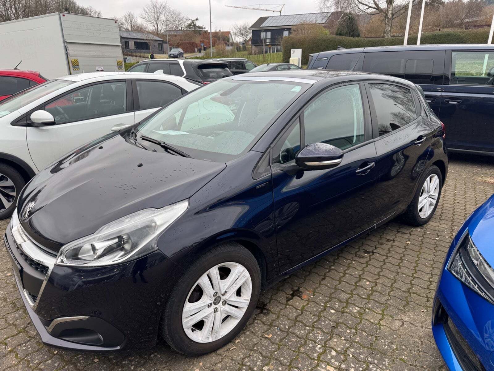 Peugeot 208 1,5 BlueHDi 100 Signature Sky