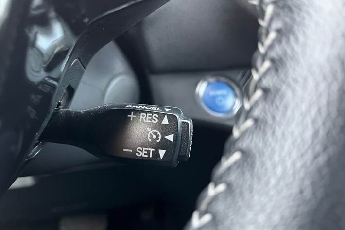 Rød Toyota Yaris fra 2020