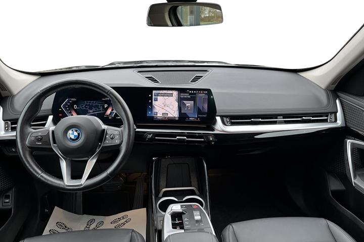 Sort BMW iX1 fra 2023