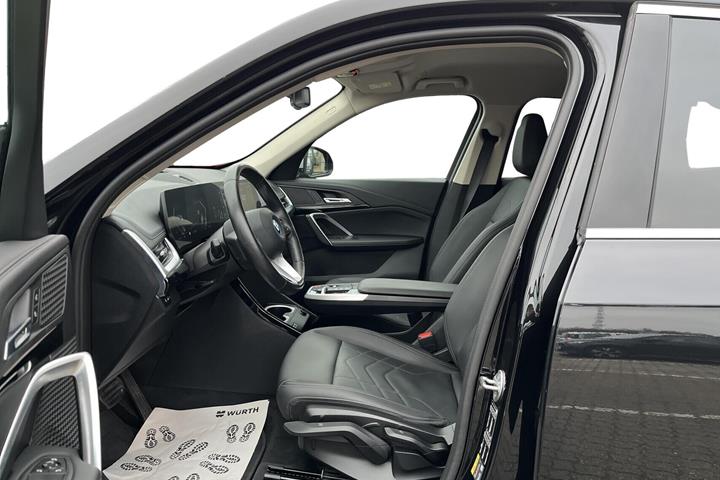 Sort BMW iX1 fra 2023