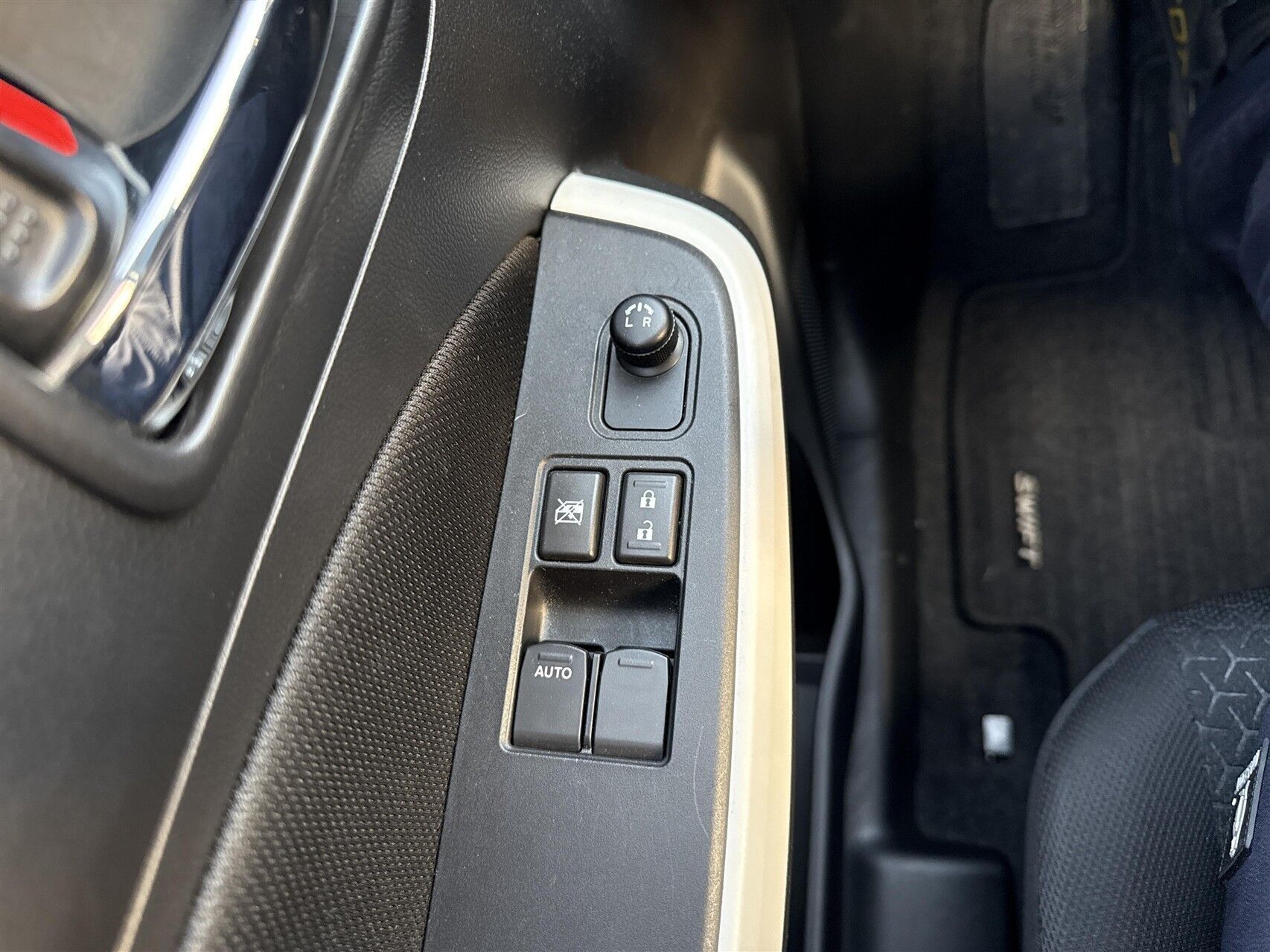 Sort Suzuki Swift fra 2022