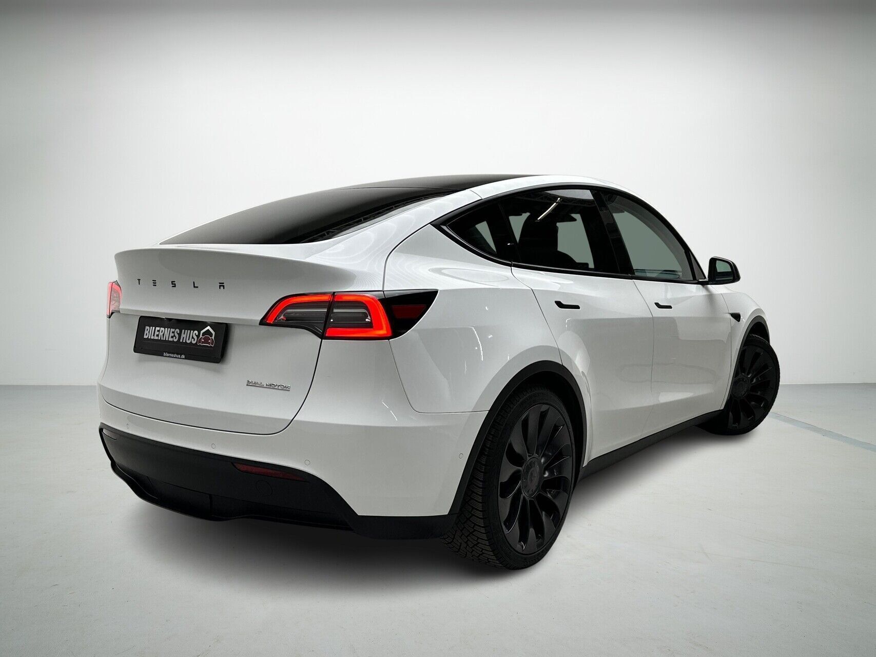 Tesla Model Y EL Performance AWD 534HK 5d Aut.
