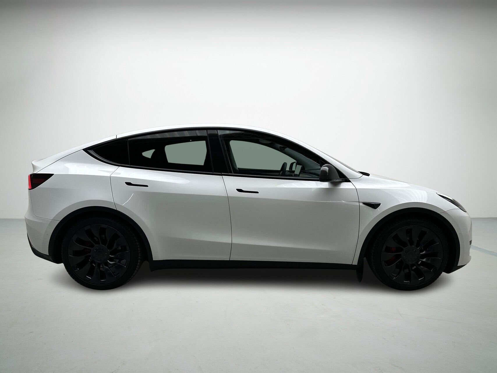 Tesla Model Y EL Performance AWD 534HK 5d Aut.
