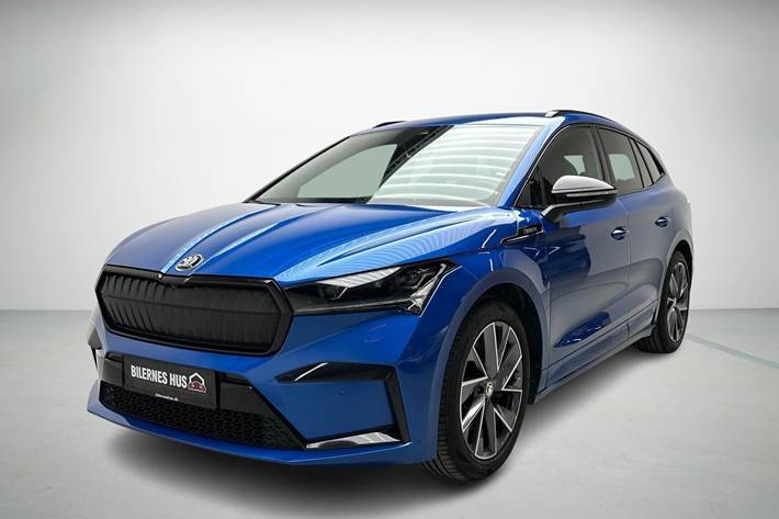 Blå Skoda Enyaq fra 2021 set udefra