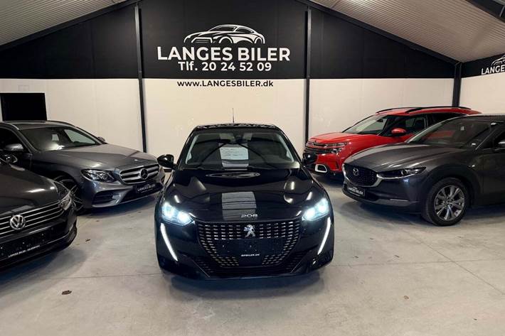 Sort Peugeot 208 fra 2020