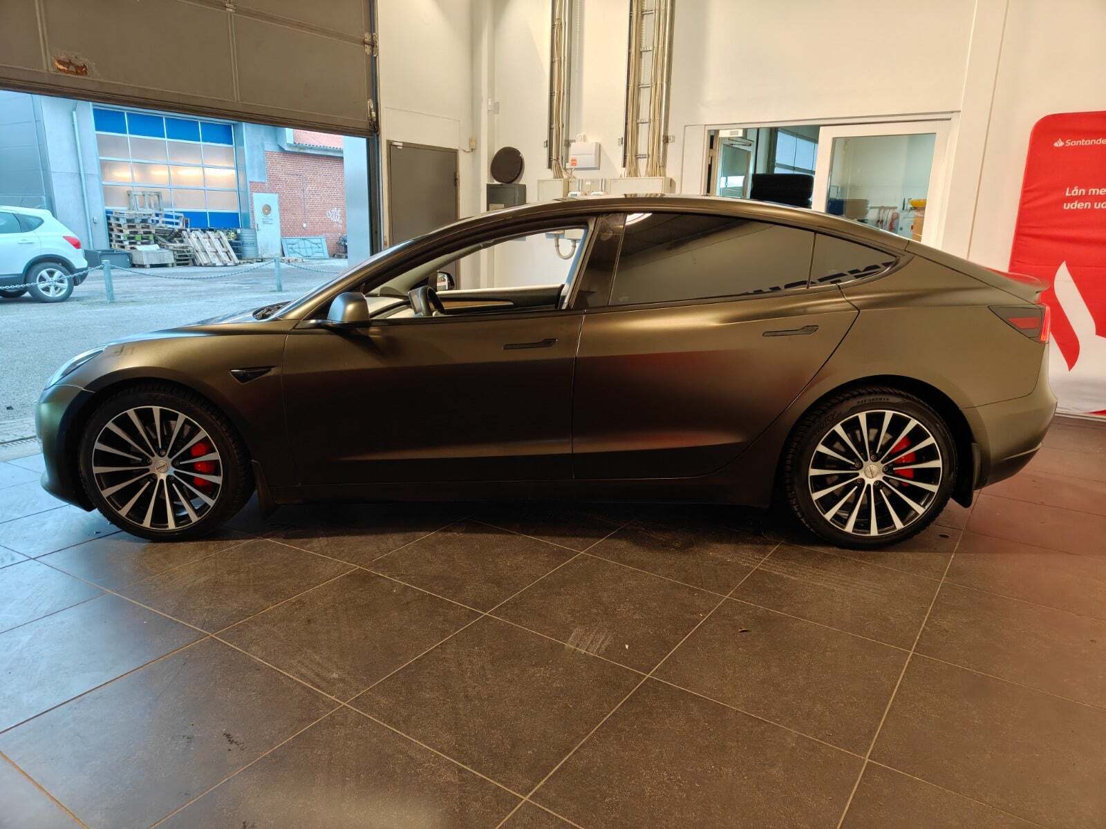 Tesla Model 3 Performance AWD