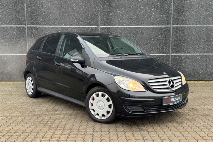 Sort Mercedes B180 fra 2007