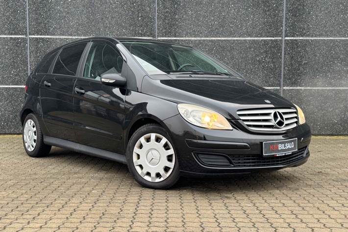 Sort Mercedes B180 fra 2007