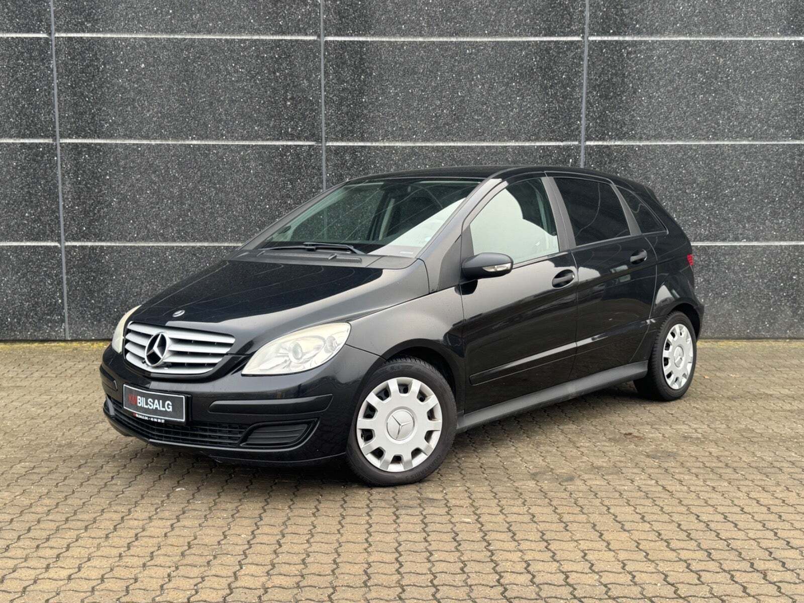 Sort Mercedes B180 fra 2007