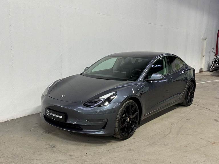 Tesla Model 3 Long Range AWD