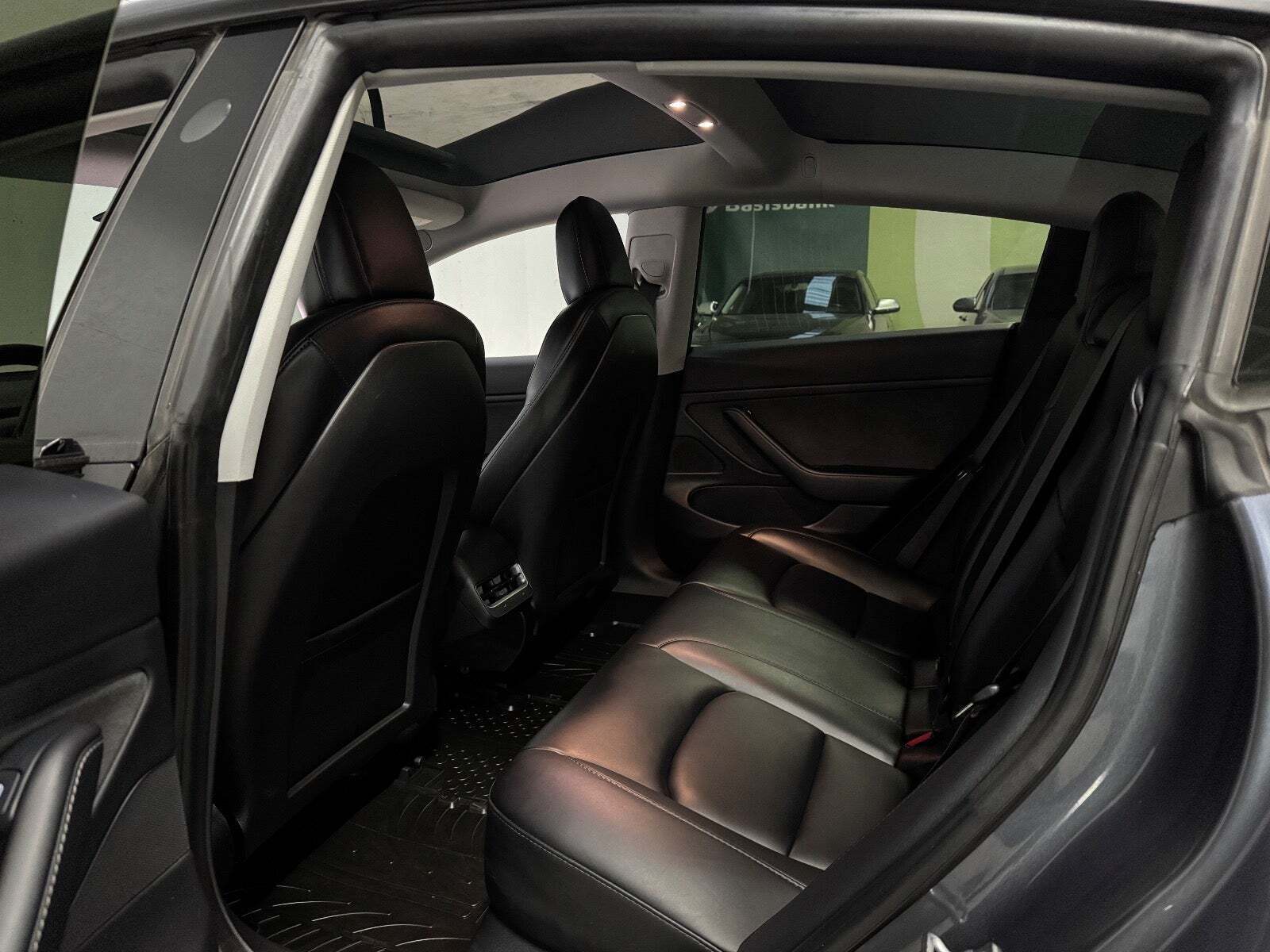 undefined Tesla Model 3 fra 2021