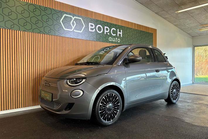 Grå Fiat 500e fra 2020 set udefra