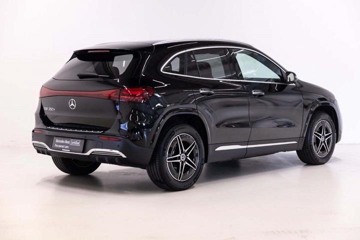 Sort Mercedes EQA250+ fra 2025