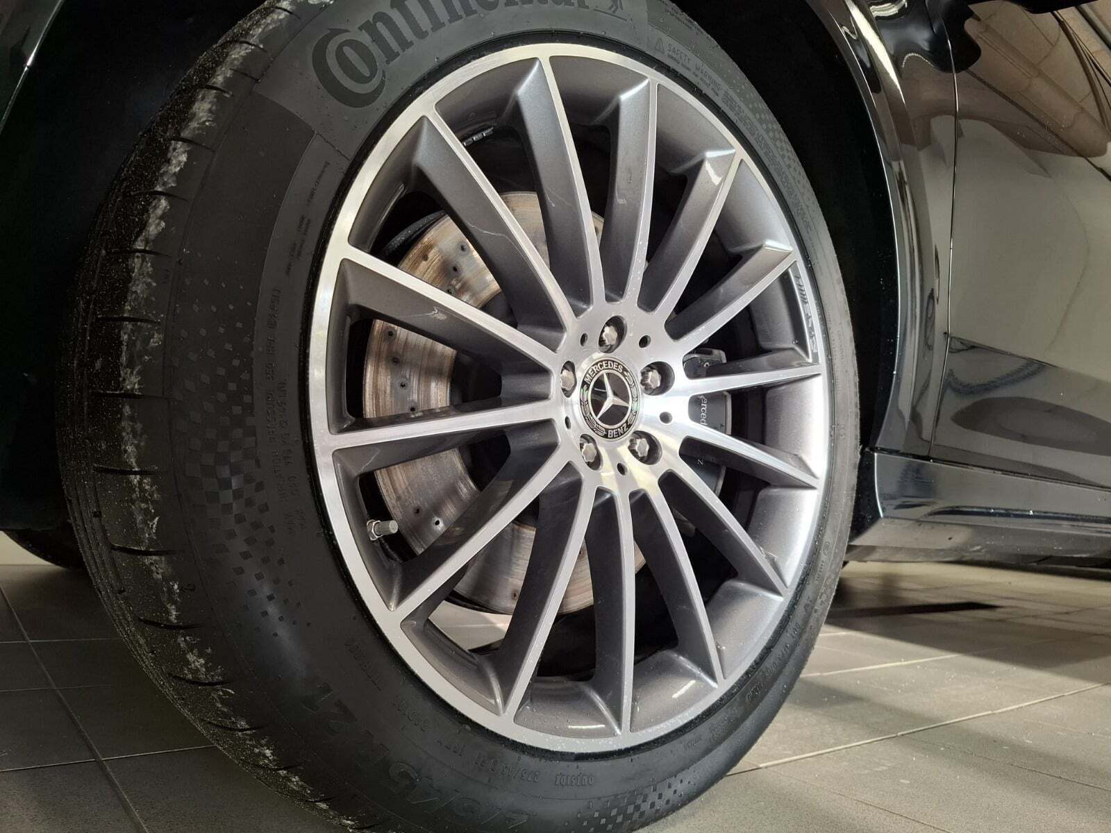 Grøn Mercedes GLE350 de fra 2022