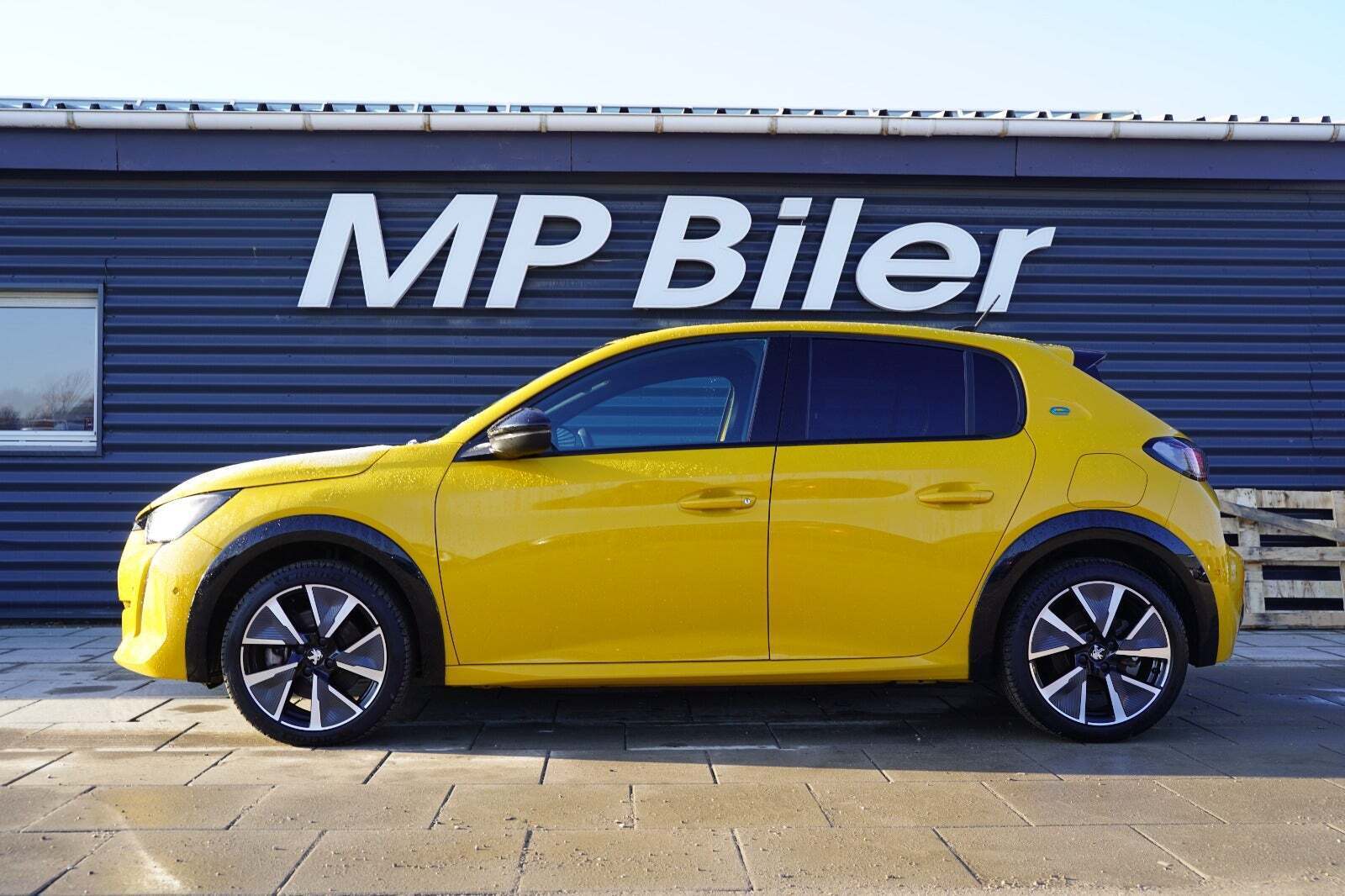 Peugeot e-208 50 GT Prime+