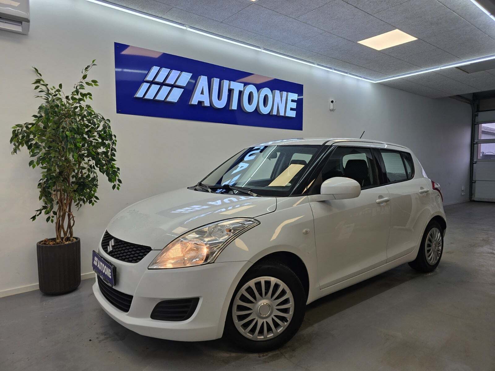 Hvid Suzuki Swift fra 2012