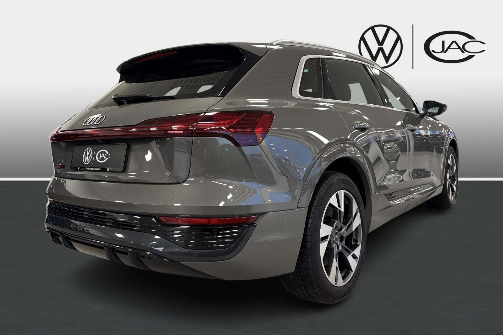 Audi Q8 e-tron 55 S-line quattro