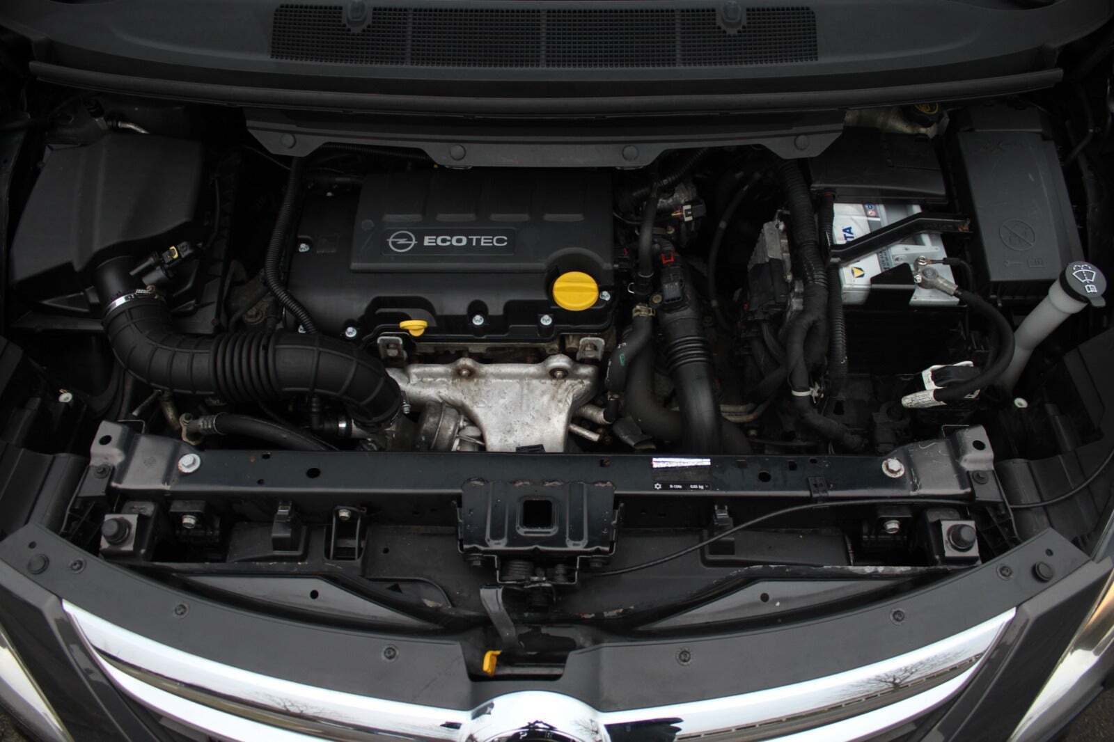 Grå Opel Zafira Tourer fra 2015