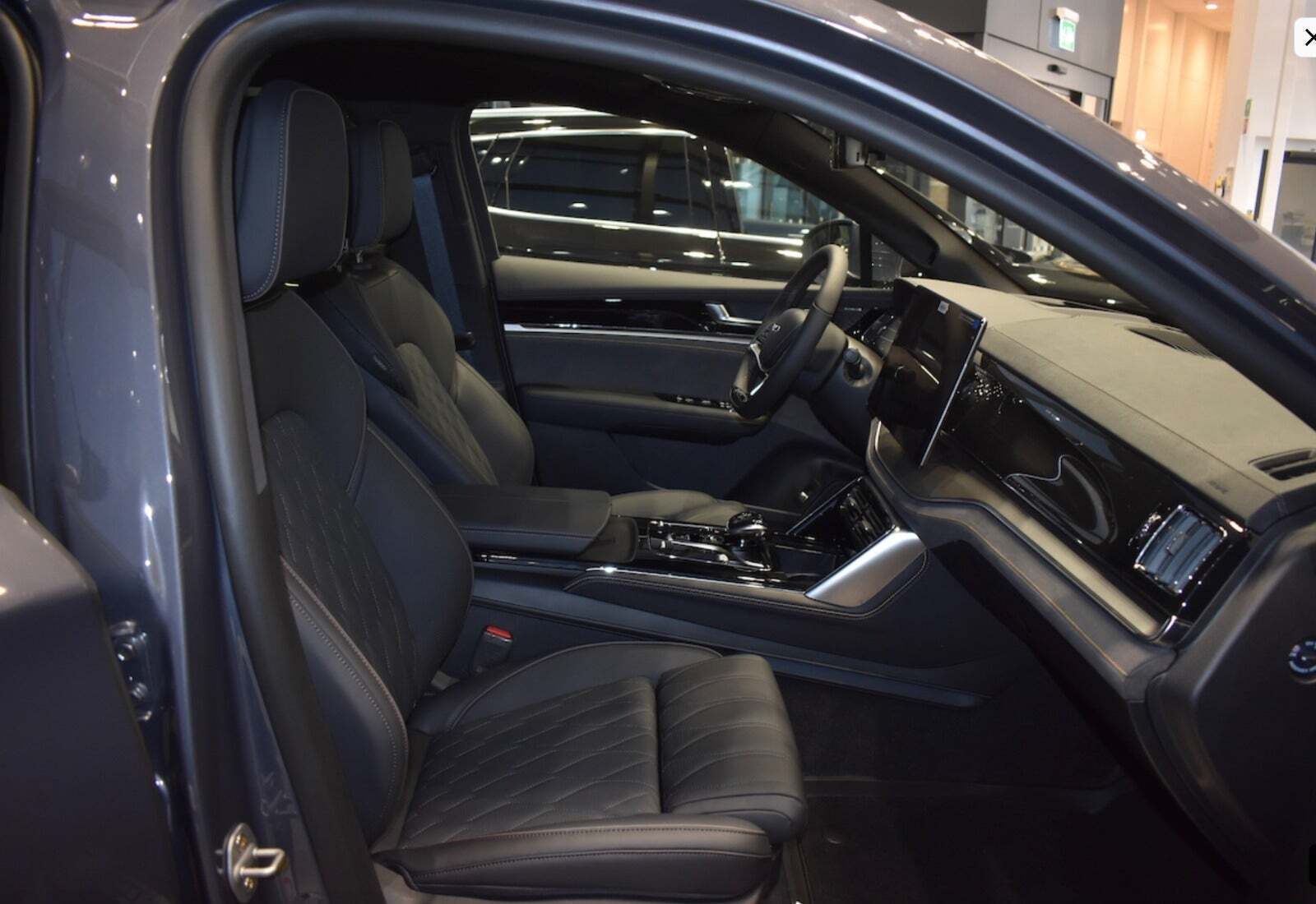 BYD Tang 109 Flagship AWD 7prs