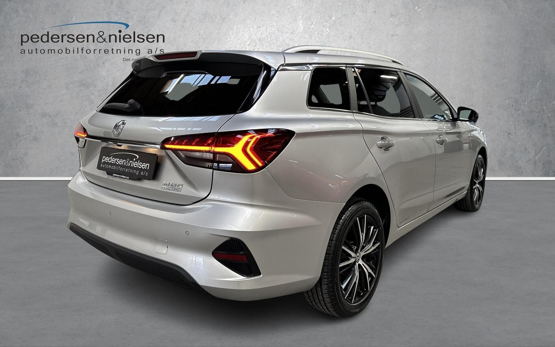 MG MG5 Electric EL Luxury 156HK Stc Aut.