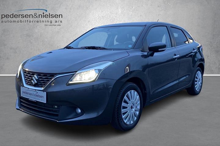Sort Suzuki Baleno fra 2020 set udefra