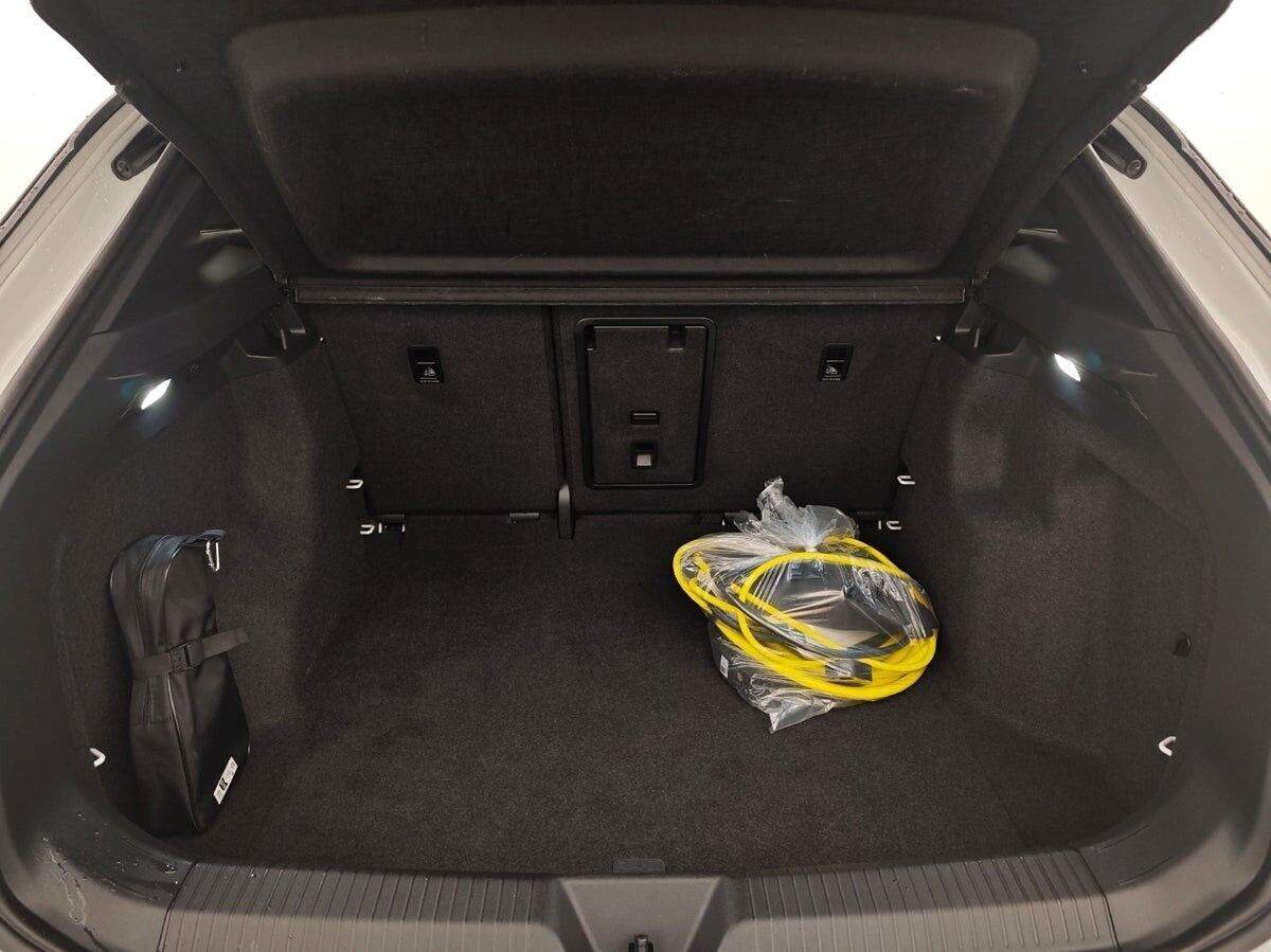 Hvid VW ID.4 fra 2023