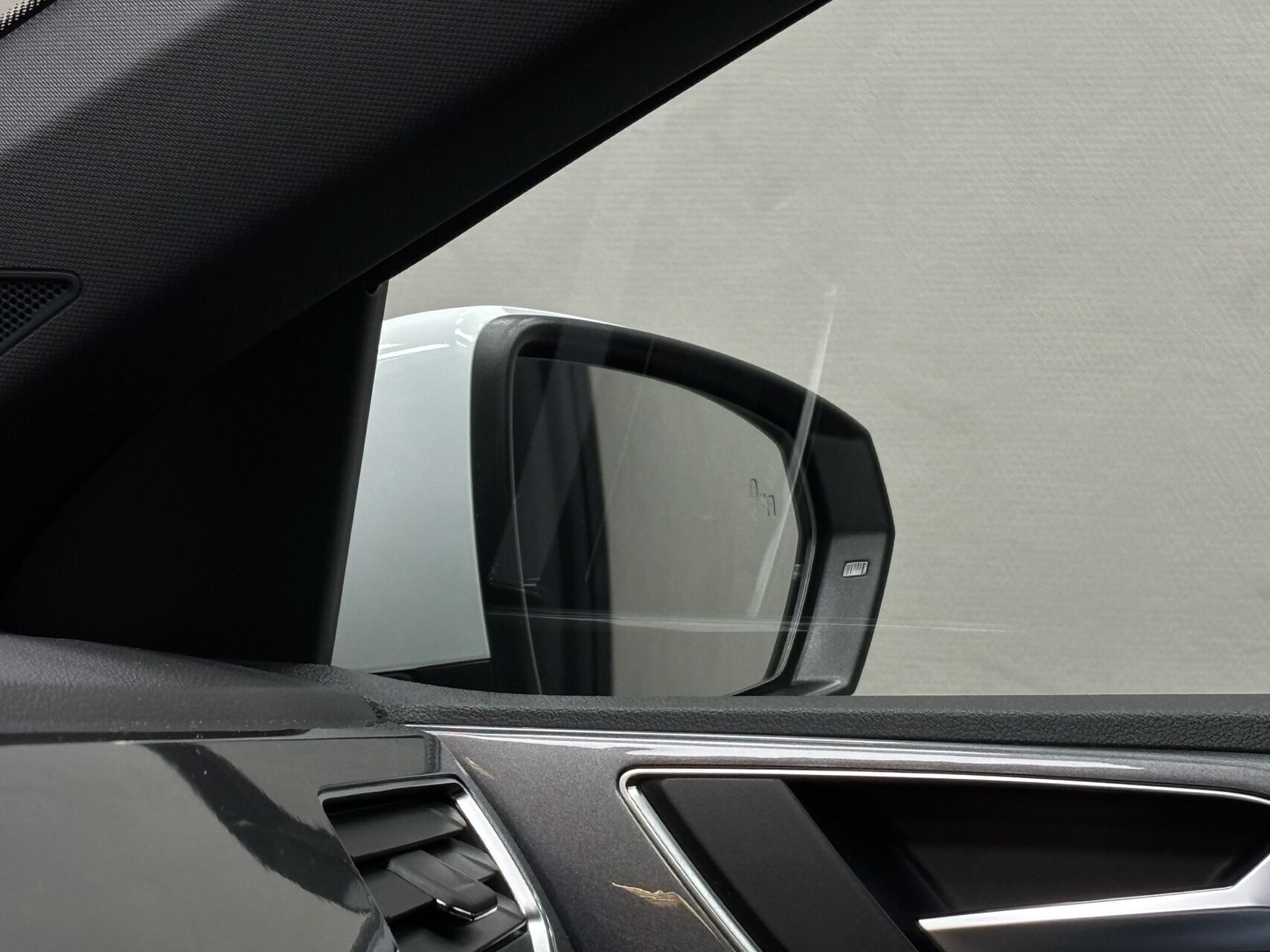 Hvid VW Polo fra 2022