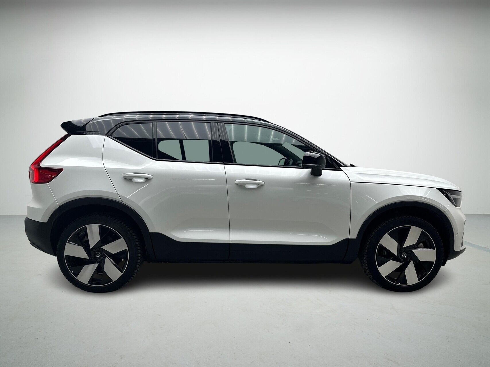 Volvo XC40 P8 Recharge Twin Ultimate AWD 408HK 5d Aut.