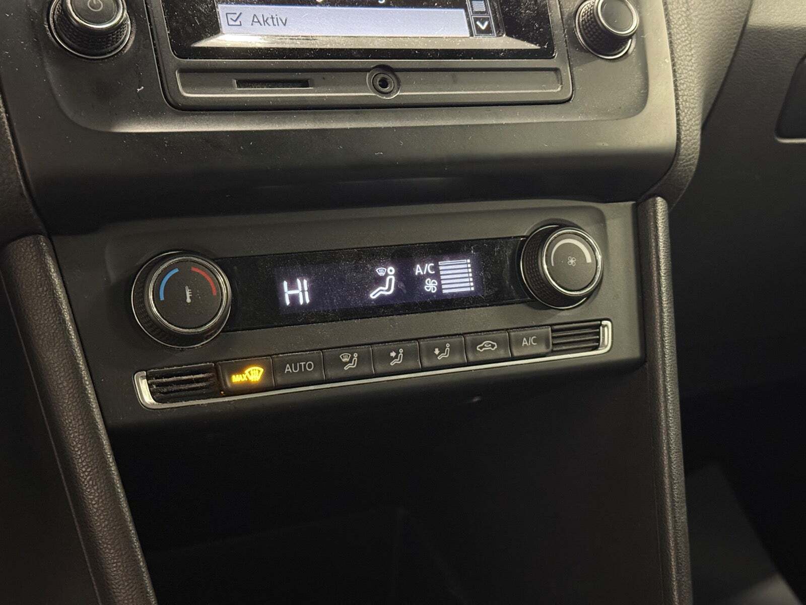 Grå VW Polo fra 2016