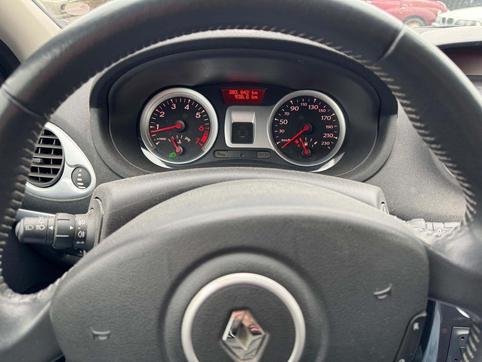 undefined Renault Clio III fra 2012