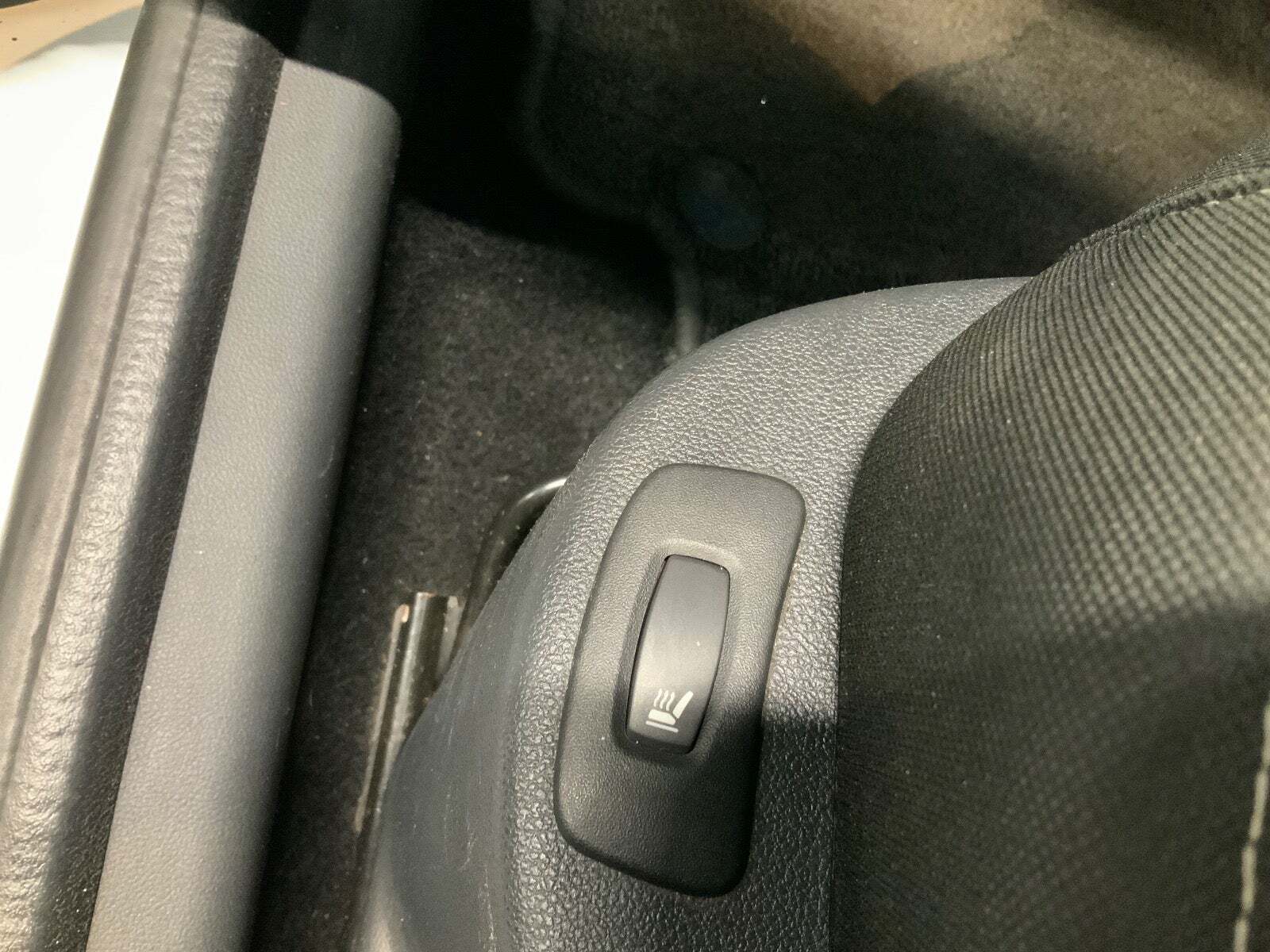 Hvid Renault Clio IV fra 2018