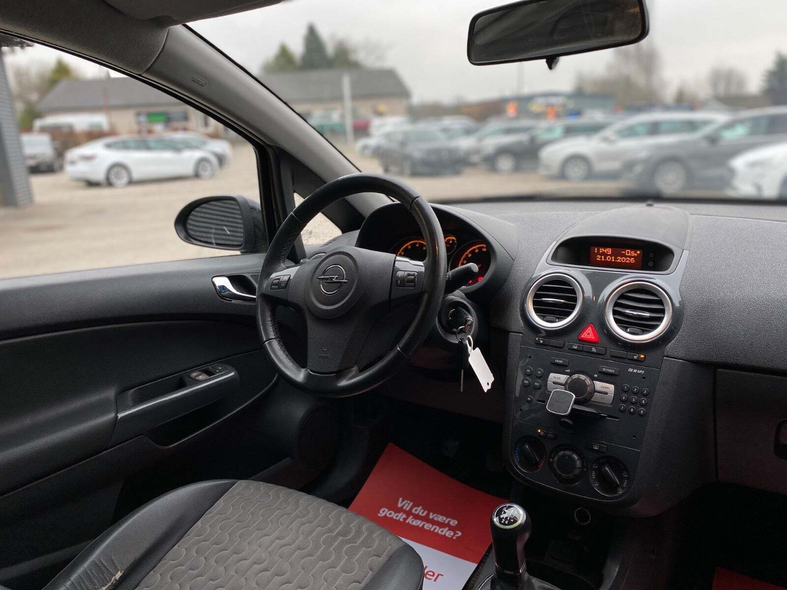 Sort Opel Corsa fra 2011