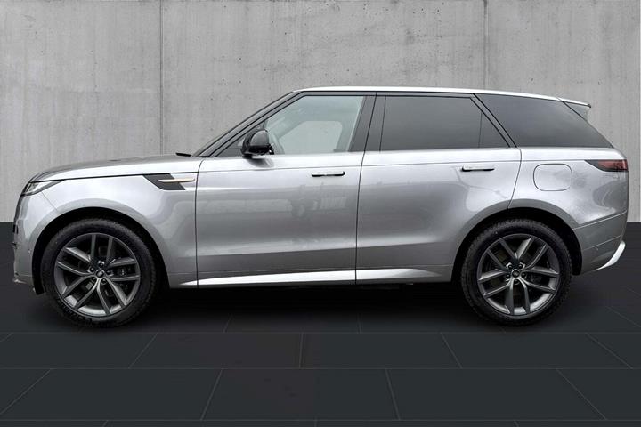 Grå Land Rover Range Rover sport fra 2025