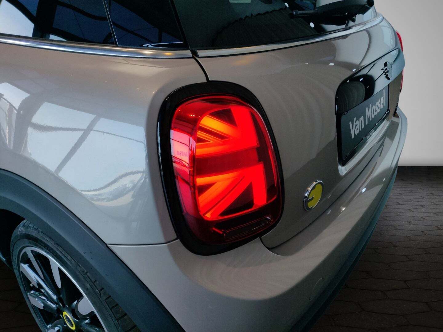 Mini Cooper SE Yours Trim